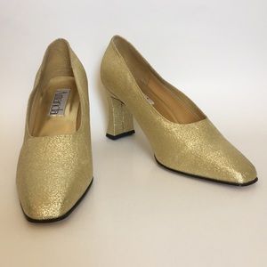 Ladies’ Amanda Pam Gold Lamé Pumps (11W)